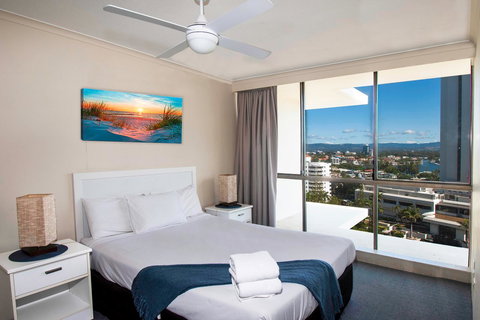 Seacrest Beachfront Apartments Surfers Paradise - Accommodation Broome 17