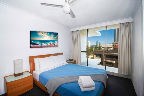 Seacrest Beachfront Apartments Surfers Paradise - Accommodation Broome 10
