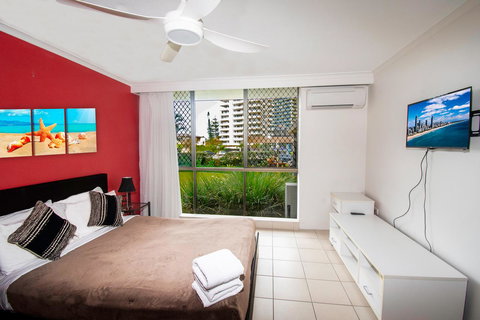 Seacrest Beachfront Apartments Surfers Paradise - Accommodation Broome 8