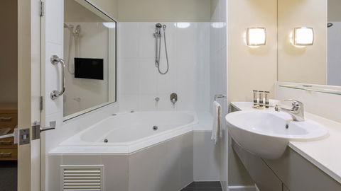 Oaks Hervey Bay Resort And Spa - Accommodation Broome 32