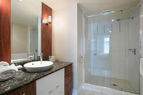 Towers Of Chevron - Private Apartment - Accommodation Broome 4