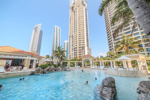 Towers Of Chevron - Private Apartment - Accommodation Broome 0