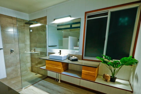 The Summit 1770 - Accommodation Broome 6