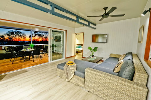 The Summit 1770 - Accommodation Broome 11