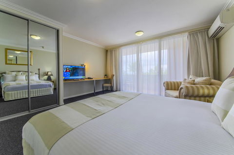 Mantra Mackay - Accommodation Broome 37