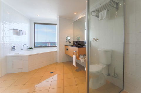 Mantra Mackay - Accommodation Broome 13