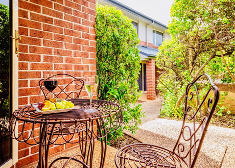 Ambassador On Ruthven - Accommodation Broome 4