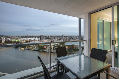 Evolution Apartments - Accommodation Broome 15