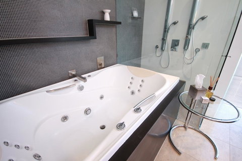 Oceans Mooloolaba - Accommodation Broome 35