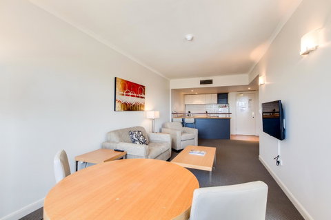 Central Cosmo Apartment Hotel - Accommodation Broome 25