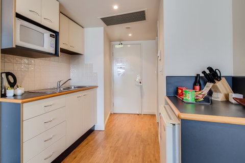 Central Cosmo Apartment Hotel - Accommodation Broome 18