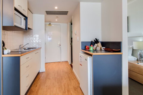 Central Cosmo Apartment Hotel - Accommodation Broome 26