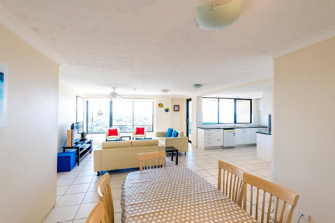 Burgess @ Kings Beach Apartments - Accommodation Broome 7