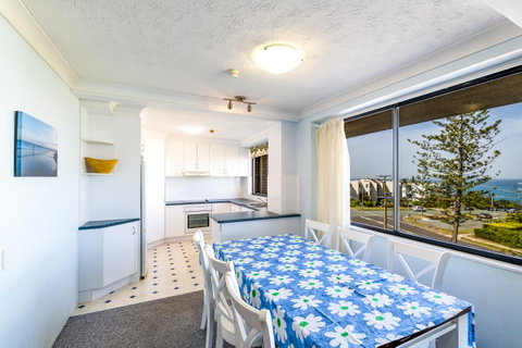 Burgess @ Kings Beach Apartments - Accommodation Broome 32