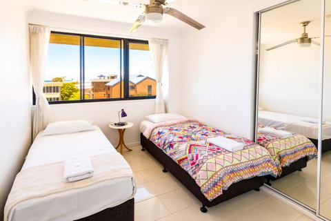 Burgess @ Kings Beach Apartments - Accommodation Broome 18