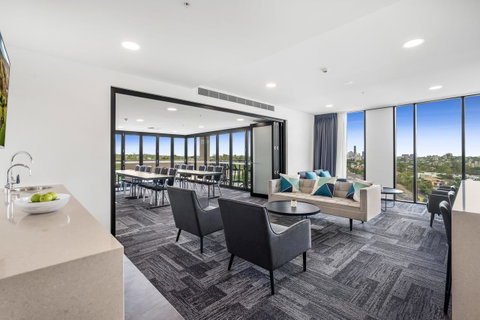 Essence Suites Taringa - Accommodation Broome 2