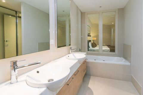 Grand Mercure Allegra Hervey Bay - Accommodation Broome 2