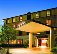Travelodge Hotel Garden City Brisbane - Accommodation Broome
