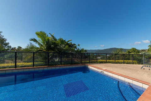 Paradise Penthouse At Waves - Airlie Beach - Accommodation Broome 3