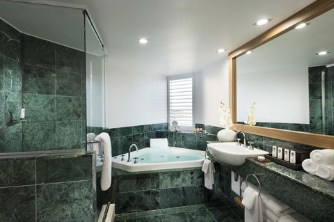 Sofitel Gold Coast Broadbeach - Accommodation Broome 4