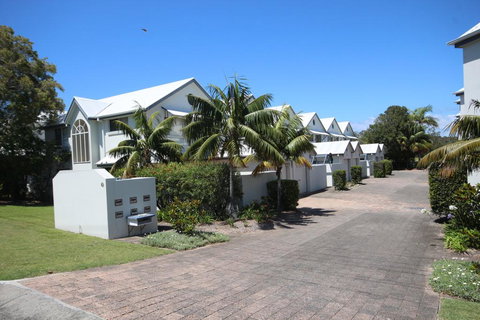 Waters Edge - Accommodation Broome 0
