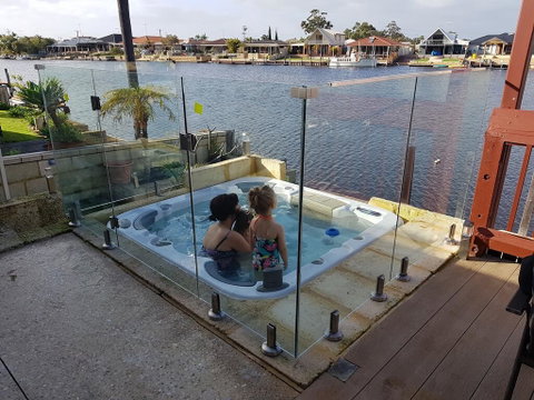 Waterside Resort Style - Accommodation Broome 1