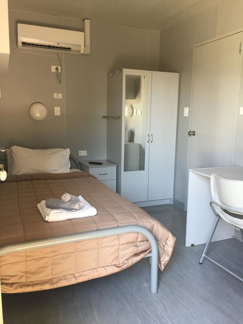 Wellshot Hotel - Accommodation Broome 1