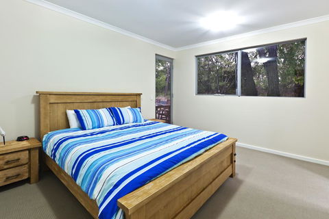 Whatmans Beach House - Accommodation Broome 2