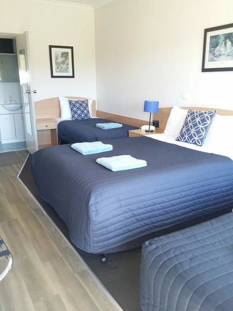 White Manor Motel - Accommodation Broome 2