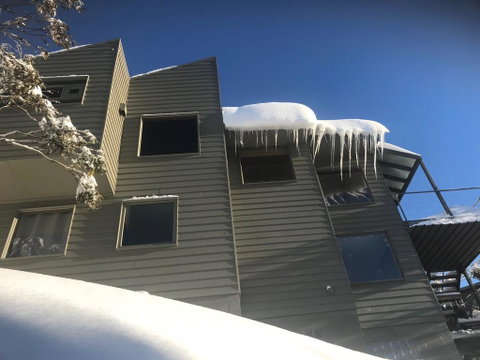 Winterbrook Chalet - Accommodation Broome 0