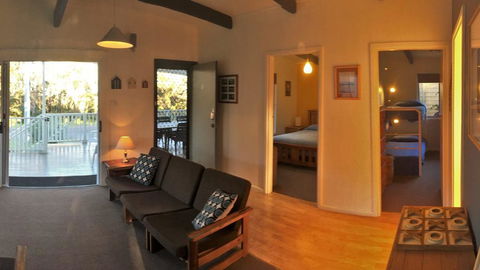 Wonky Pine Beach House, NARRWALLEE- 4 Bedroom - Accommodation Broome 2