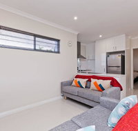 Woodlands - Home with a View - Accommodation Broome