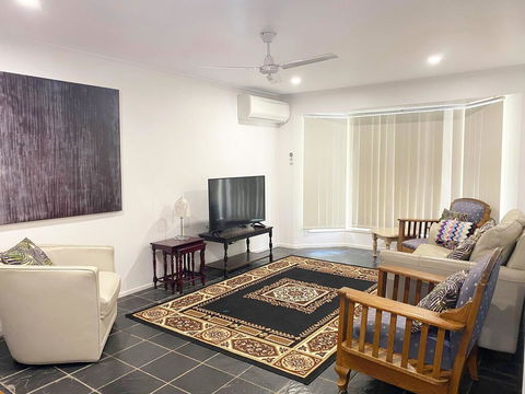 Woorim Secluded Palms Cottage - Accommodation Broome 2
