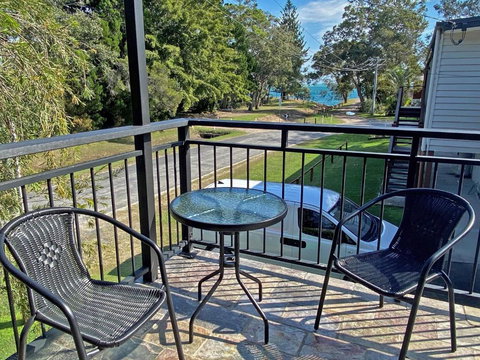 A BEACH AFFAIR - Accommodation Broome 0