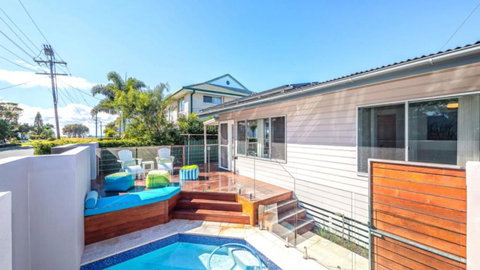 A Beachside Beauty With Pool - Accommodation Broome 1