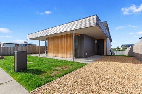 A Box Of Moonlight - Accommodation Broome 3