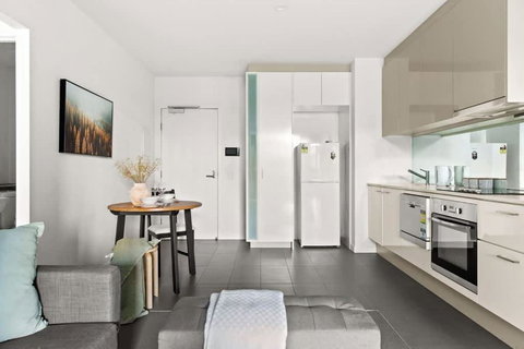 A Central Apt Right Next To Southern Cross - Accommodation Broome 3