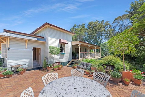 A Charming Queenslander - Accommodation Broome 2