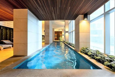 A Chic 2BR Apt Near Southern Cross City Views - Accommodation Broome 2