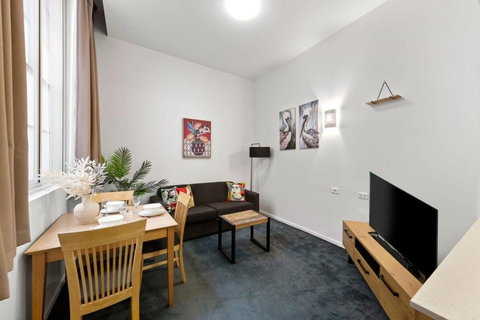 A Chic Apartment On Bourke St Near Chinatown - Accommodation Broome 3