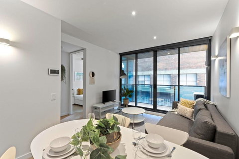 A Chic & Comfy 2BR Apt Near Federation Square - Accommodation Broome 4