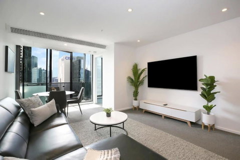 A Modern 2BR Apt With City Views FREE Parking - Accommodation Broome 0