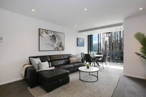 A Modern 2BR Apt With City Views FREE Parking - Accommodation Broome 4