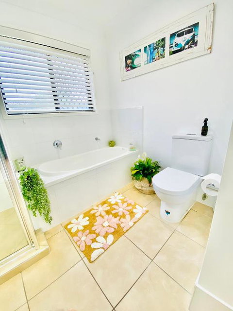 A Peaceful Private Home Away From Home In Pacific Pines - Accommodation Broome 4