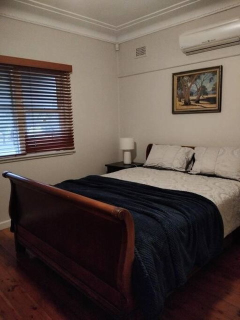 A Rosy House In Roselands - Accommodation Broome 1