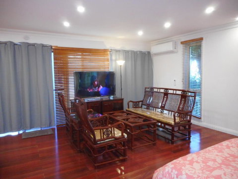 A Spacious Holiday Suite - Accommodation Broome 0
