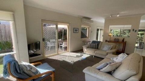A Travellers Delight On Kikarra Wifi - Accommodation Broome 1