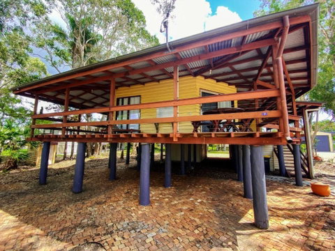 A Yearenda - Water Views -3BR - Steps To The Beach - Accommodation Broome 3