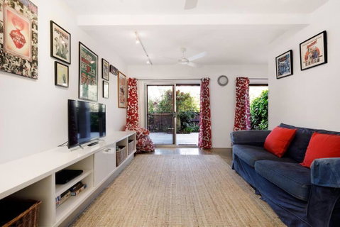 AAA Coke Shack - Accommodation Broome 4