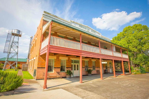 Abernethy House & Cottage - Accommodation Broome 2